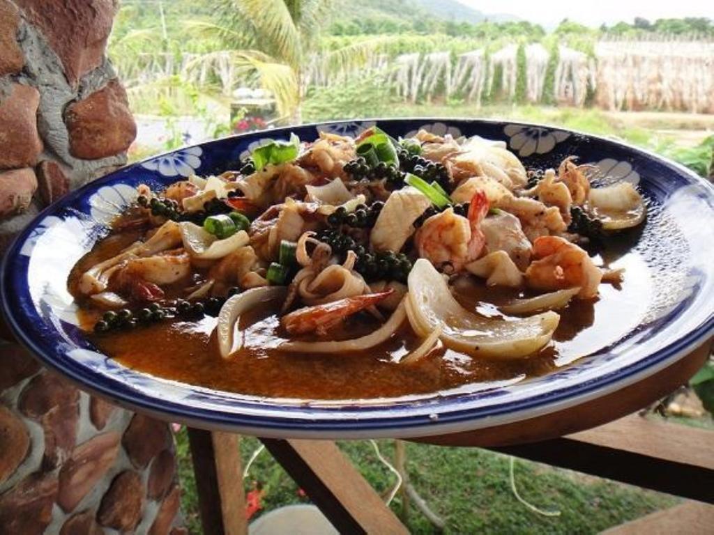 Vine Retreat Hotel Kep Esterno foto